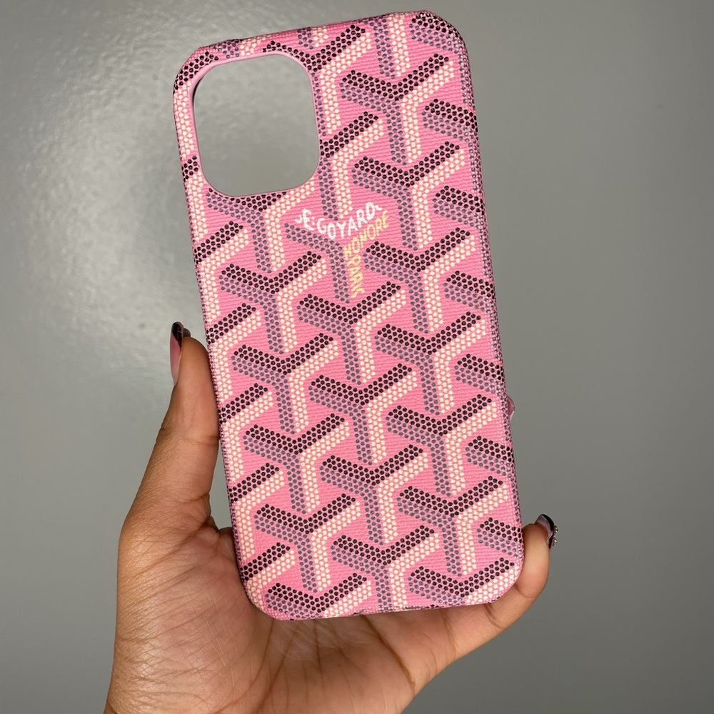 Pink iPhone 11, 12, 12 pro case.